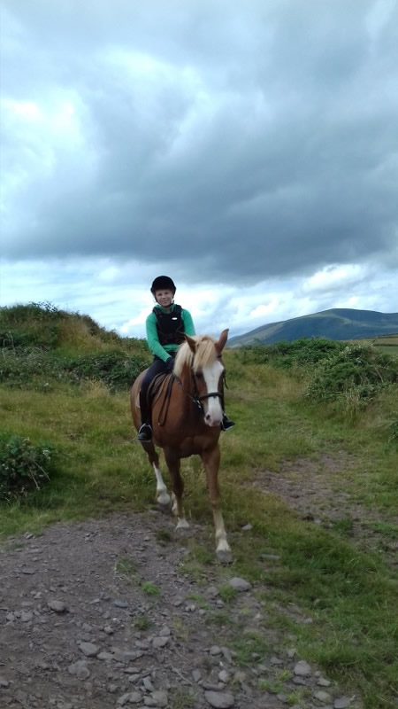 English language and horseriding courses